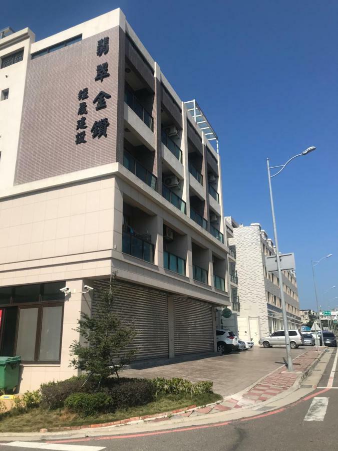 Emerald Diamond Building 1 Zhunan Eksteriør billede